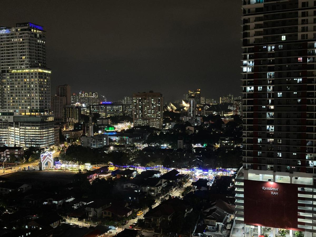 Summer Suites Klcc By Purple Orchid Kuala Lumpur Exterior foto