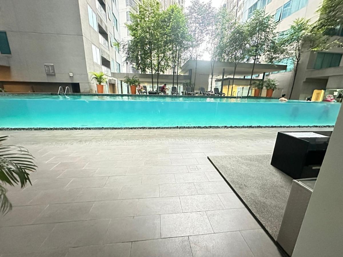 Summer Suites Klcc By Purple Orchid Kuala Lumpur Exterior foto